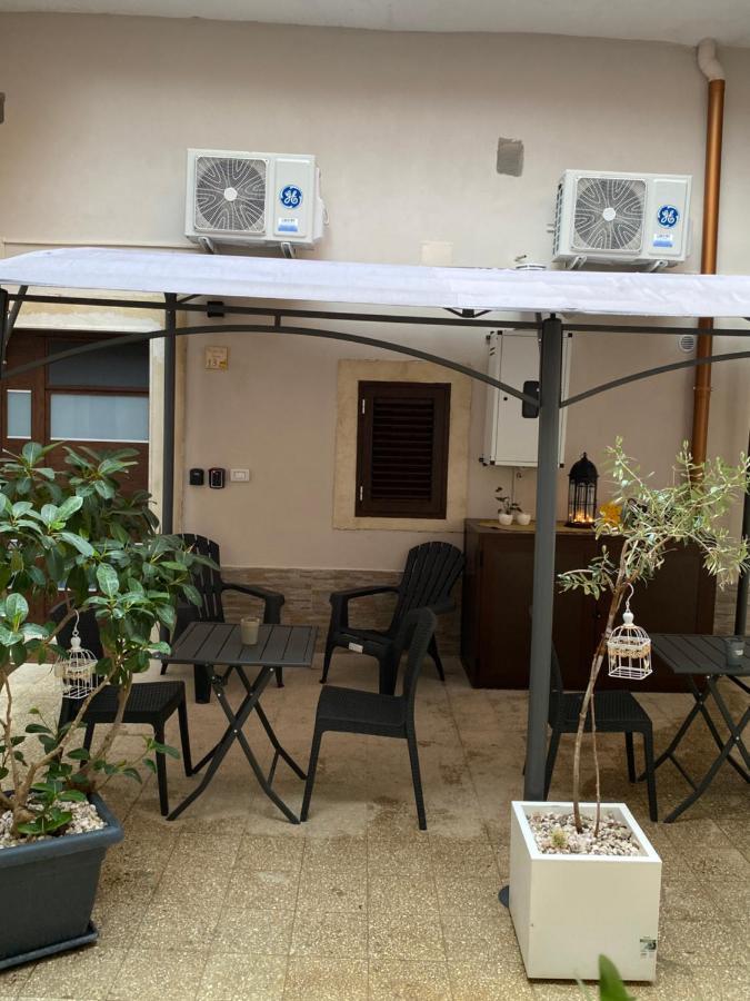 Il Cortiletto28 Rooms & House Syrakus Exterior foto