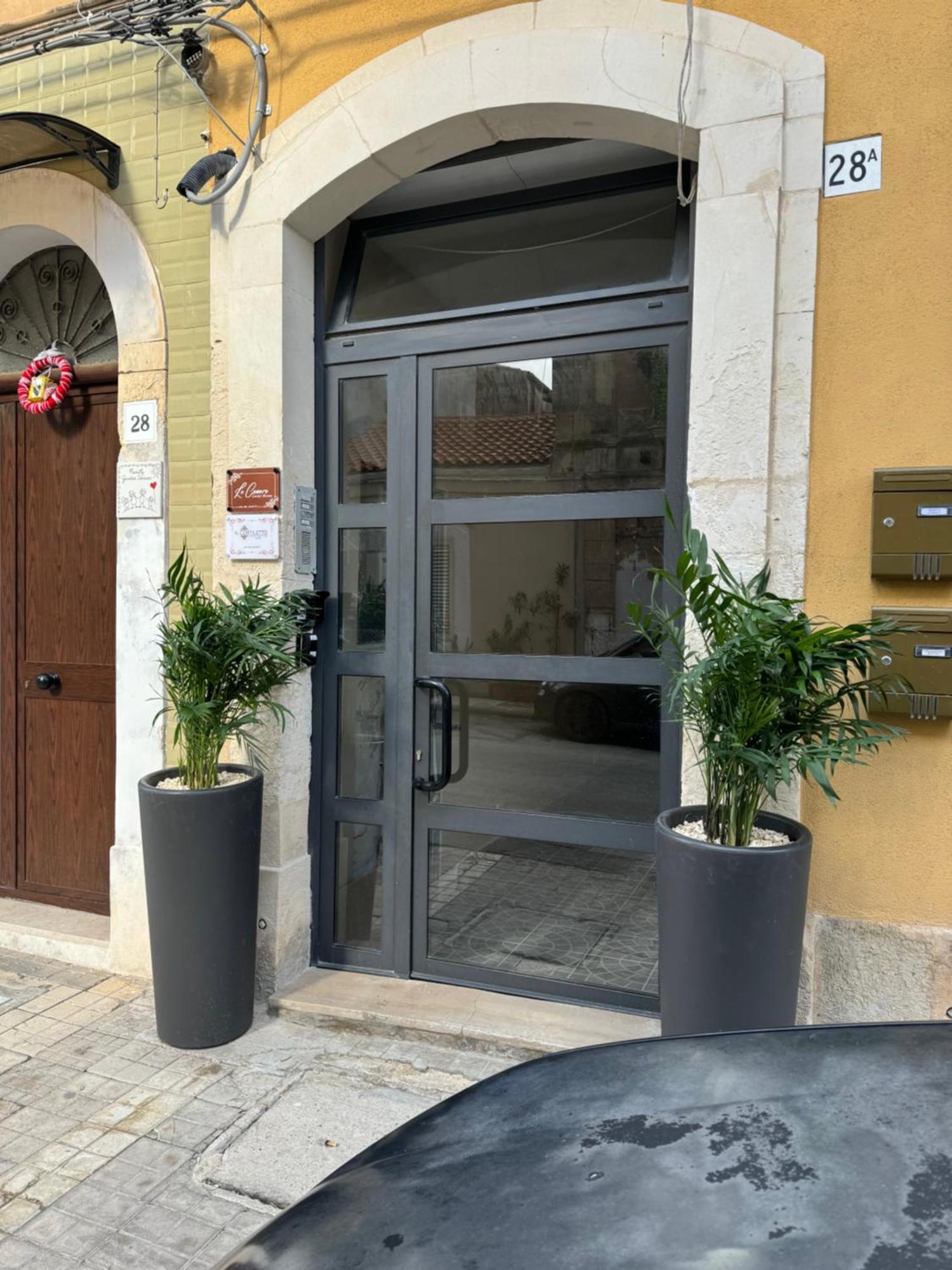 Il Cortiletto28 Rooms & House Syrakus Exterior foto